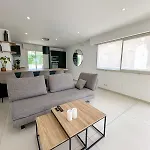 Spacious, Quiet Apartmán Nice