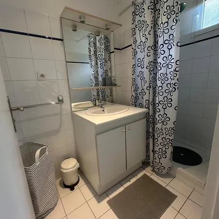 Spacious, Quiet 尼斯