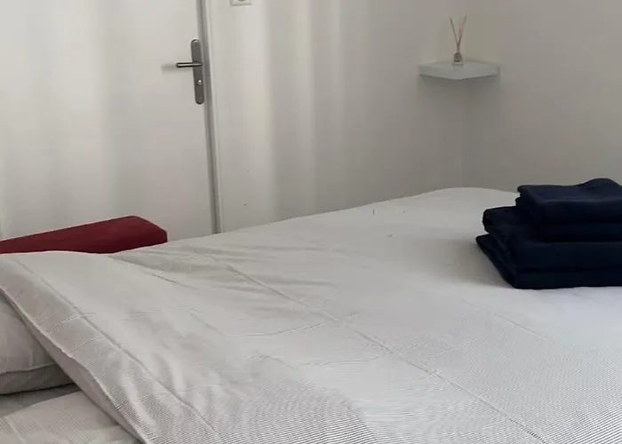 Spacious, Quiet Apartment
