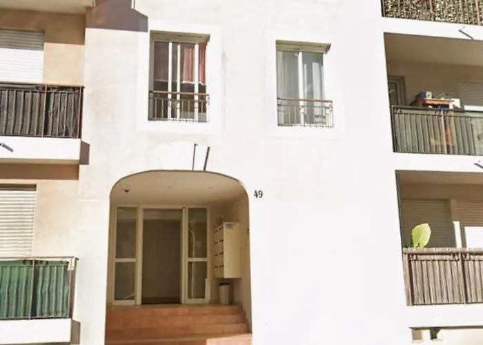Apartment Spacious, Quiet Nice